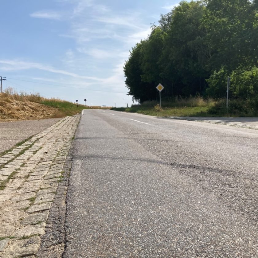 Ab Montag, 31. Juli: Staatliches Bauamt saniert die St 2333 zwischen Siegenburg und Kirchdorf