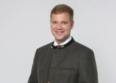 Bezirkstagspräsident spricht sich für Social-Media-Verbot für Kinder und Jugendliche aus