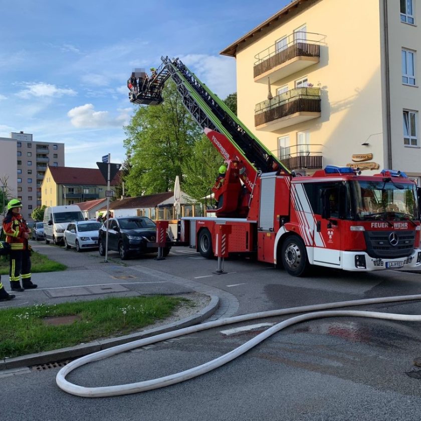 Brand in Mehrparteienanlage an der Niedermayerstraße in Landshut