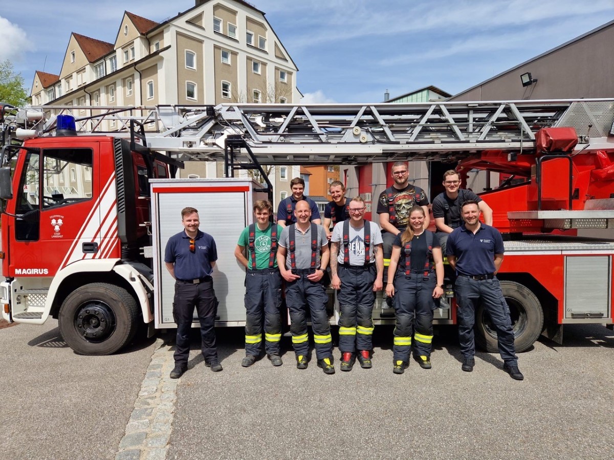 Erster Lehrgang Absturzsicherung der Freiwilligen Feuerwehr der Stadt Landshut in 2023