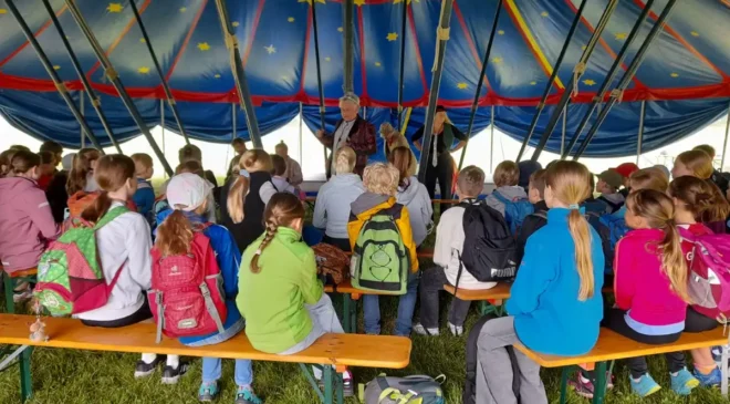 Abenteuer, Sport, Zirkus und Theater