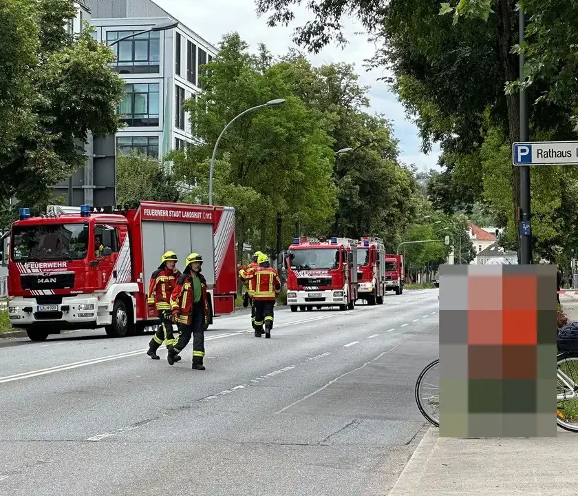 Auslösendes Überdruckventil einer Kälteanlage sorgt für kurzzeitigen Großeinsatz