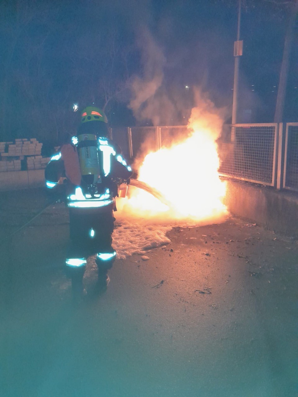 Extrem Arbeitsreiche Silvesternacht für die Landshuter Feuerwehr - 15 Einsätze innerhalb eines Tages