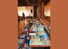 Schmökern, Stöbern und Gutes tun beim Bücherflohmarkt