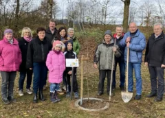 Erster Generationenbaum im Landkreis gepflanzt