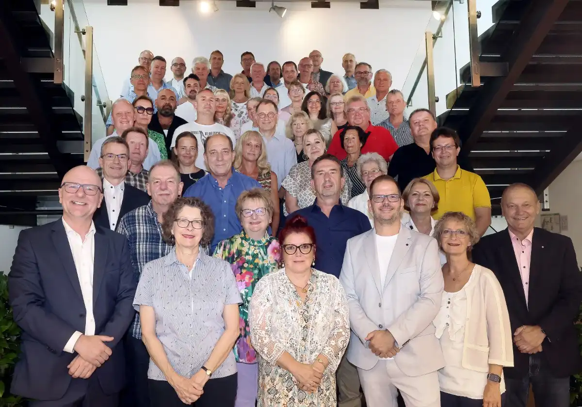 Jahrzehnte im Team Landshut OB Putz ehrt Jubilare der Verwaltung und verabschiedet Ruheständler