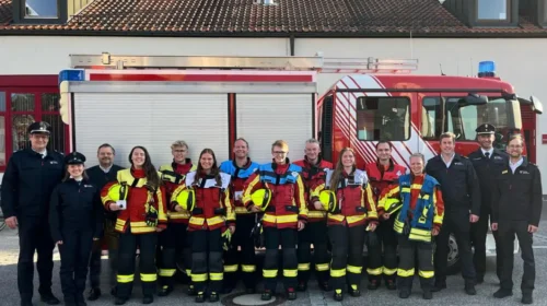 Gruppe des Löschzugs Achdorf bei Leistungsprüfung „Wasser“ erfolgreich