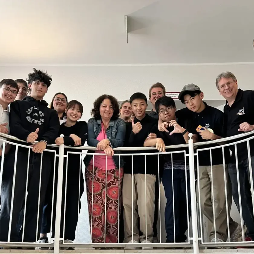 Japanische Sportjugend-Delegation besucht Abgeordnetenbüro von Ruth Müller, MdL