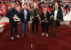 Stadionluft mit Eishockey-Legende schnuppern