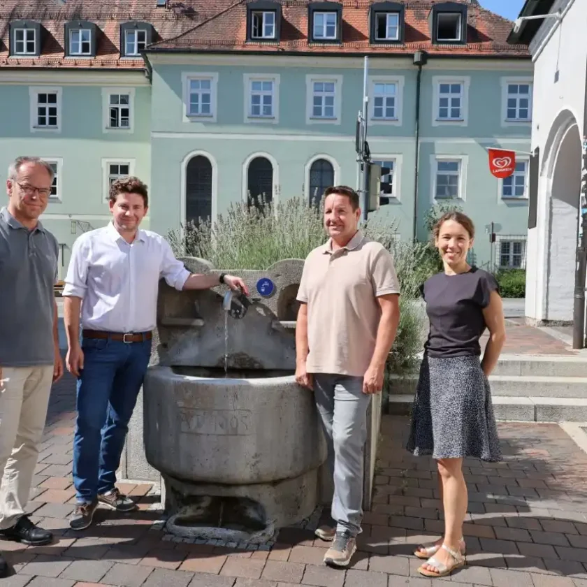 Neuer Trinkwasserbrunnen am Postplatz Weitere kostenlose Erfrischungsmöglichkeit geschaffen