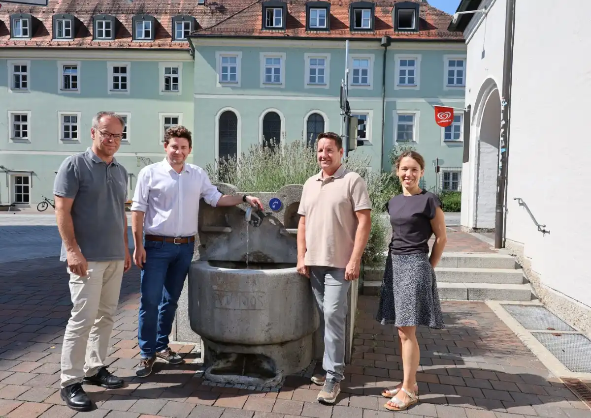 Neuer Trinkwasserbrunnen am Postplatz Weitere kostenlose Erfrischungsmöglichkeit geschaffen