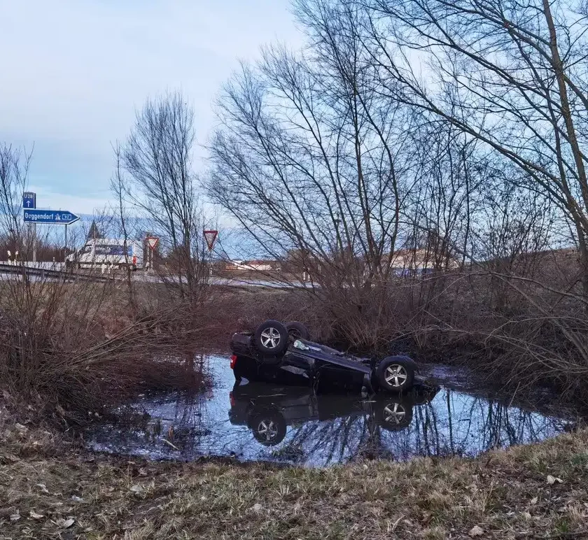 Schwerer Verkehrsunfall an der Theodor-Heuss-Straße