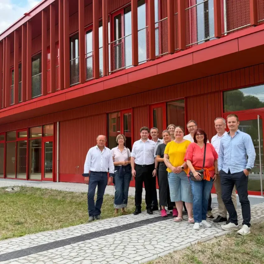 OB UND STADTRAT BESUCHEN GRUNDSCHULE OST