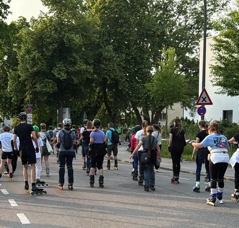 Die Juni-Bladenight führt zum Messegelände