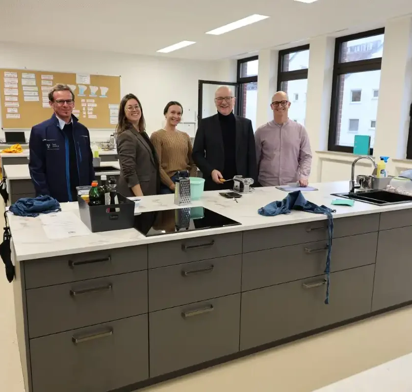 Neue Lehrküche und sanierte WC-Anlagen