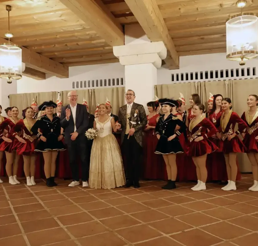 NARRHALLA STÜRMT DAS RATHAUS