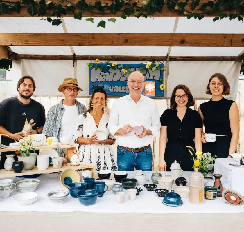 Haferlmarkt-Keramiker unterstützen Kinderheim