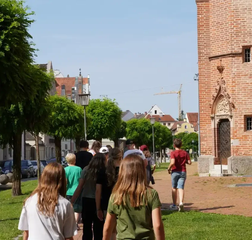 ERKUNDE DEINEN STADTTEIL